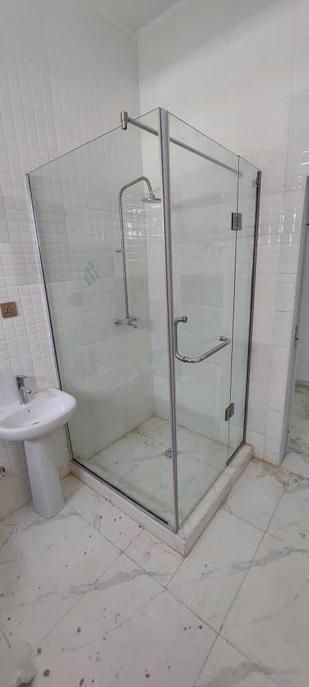 Shower Enclosure — view 6